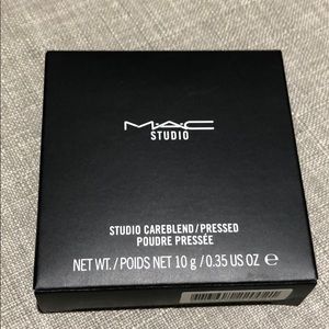 MAC Studio Careblend Pressed Powder. Colour - Dark